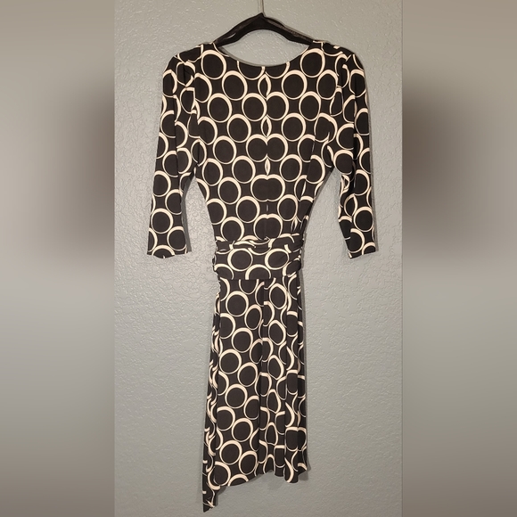 Black and white circle pattern wrap dress, size medium. - Picture 2 of 4
